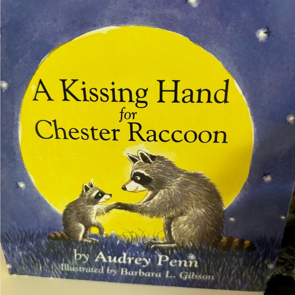 The Kissing Hand Bundle (NWT) - Picture 3 of 8